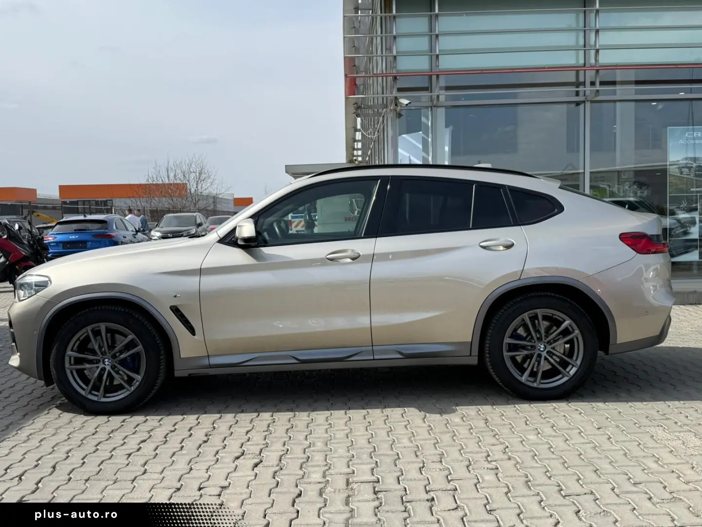 BMW X4 3.0i xDrive 2.0 Benzina Bi-turbo 252 CP