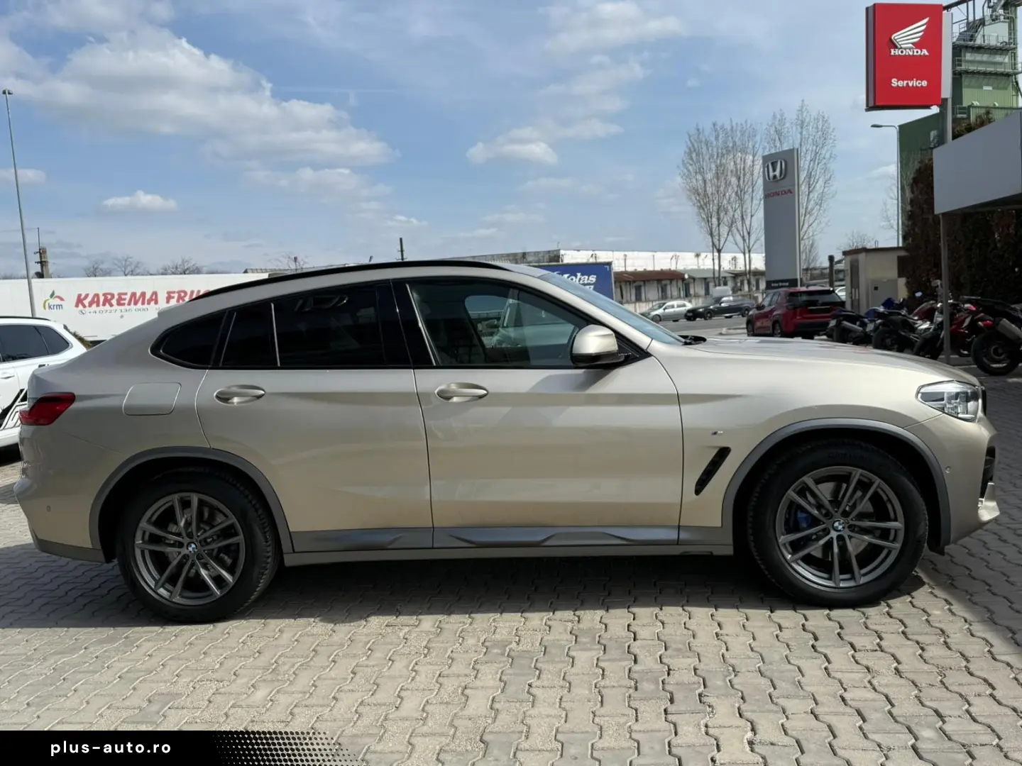BMW X4 3.0i xDrive 2.0 Benzina Bi-turbo 252 CP
