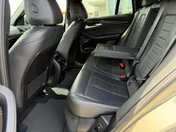 BMW X4 3.0i xDrive 2.0 Benzina Bi-turbo 252 CP