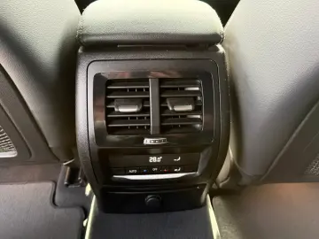 BMW X4 3.0i xDrive 2.0 Benzina Bi-turbo 252 CP