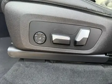 BMW X4 3.0i xDrive 2.0 Benzina Bi-turbo 252 CP