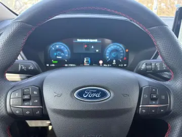 Ford Kuga 2025 - via workleto.com