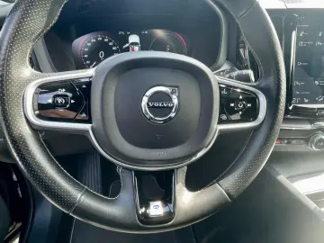 Volvo XC 60 T8 Twin Engine AWD R-Design