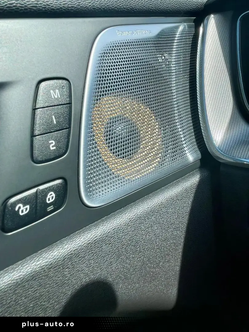 Volvo XC 60 T8 Twin Engine AWD R-Design