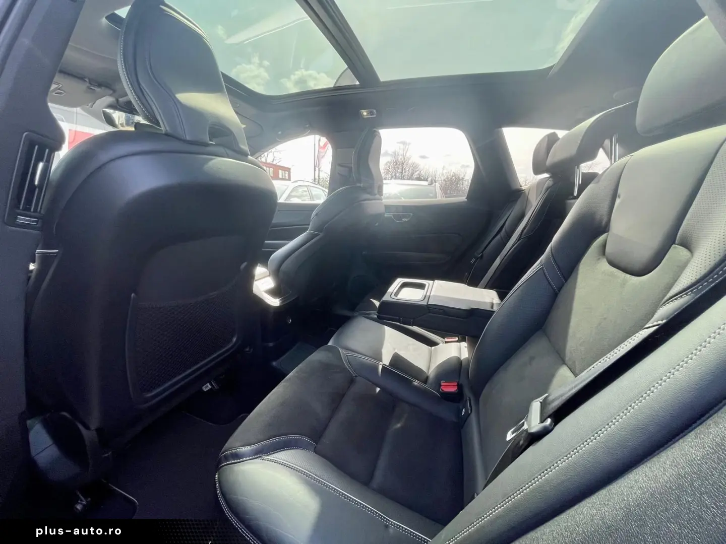 Volvo XC 60 T8 Twin Engine AWD R-Design