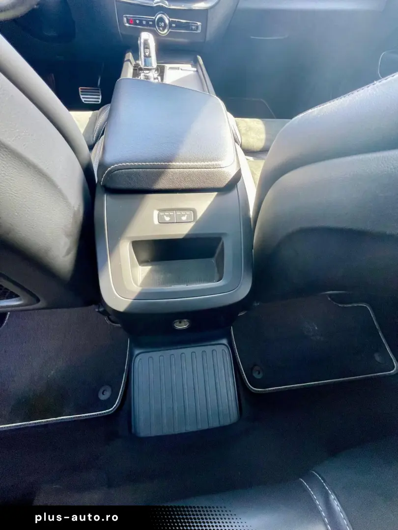 Volvo XC 60 T8 Twin Engine AWD R-Design