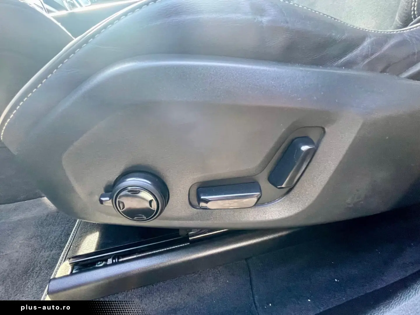 Volvo XC 60 T8 Twin Engine AWD R-Design