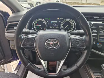 Toyota Camry Gen-Viii-2017