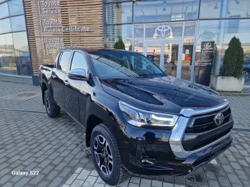 Toyota Hilux Gen-Viii-2015