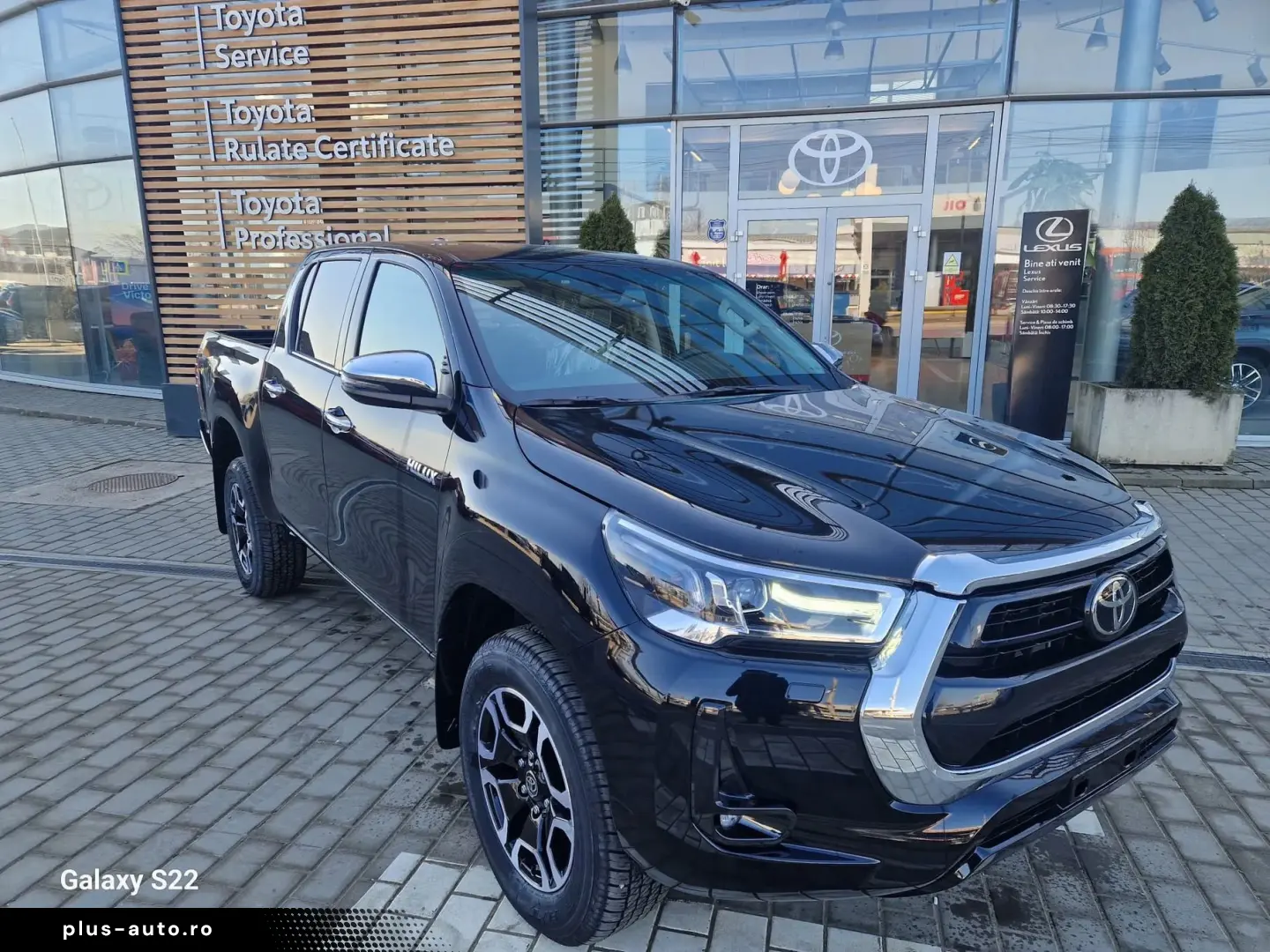 Toyota Hilux Gen-Viii-2015