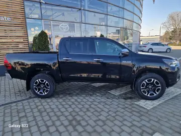 Toyota Hilux Gen-Viii-2015