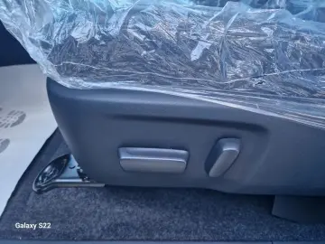 Toyota Hilux Gen-Viii-2015