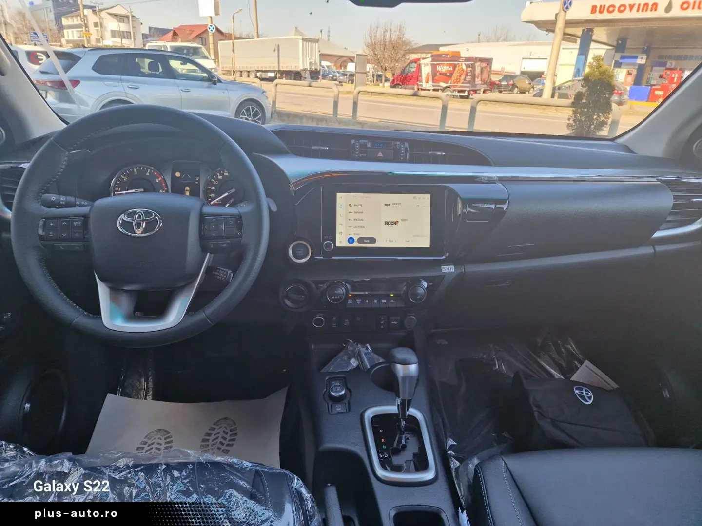 Toyota Hilux Gen-Viii-2015