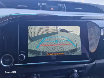 Toyota Hilux Gen-Viii-2015