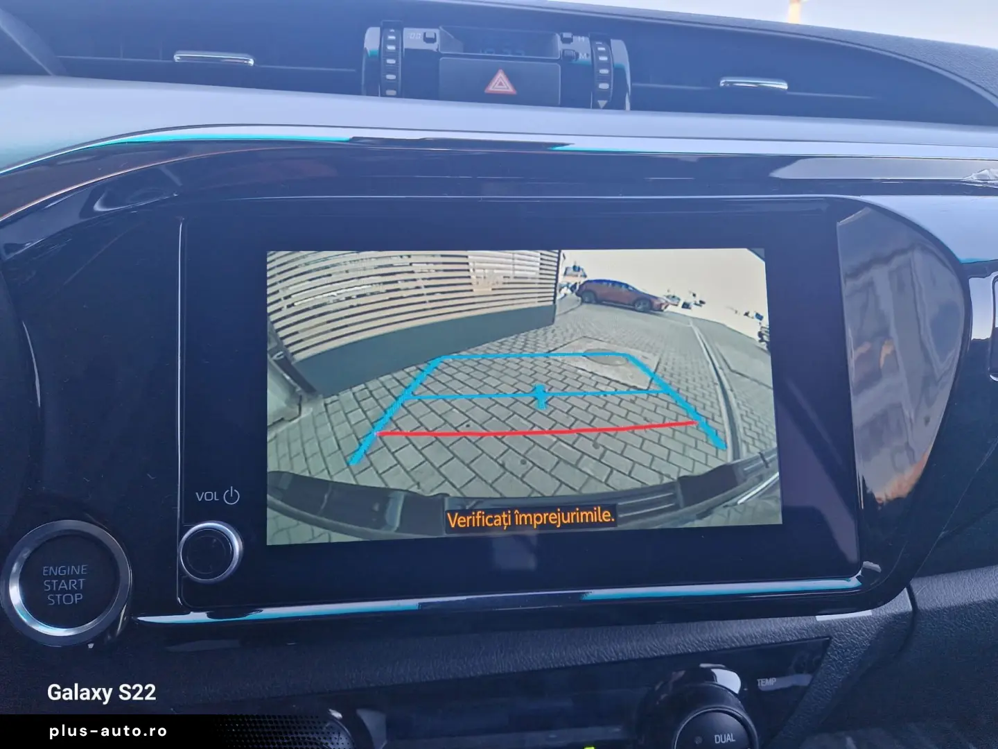 Toyota Hilux Gen-Viii-2015