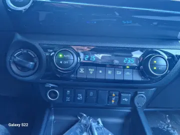 Toyota Hilux Gen-Viii-2015