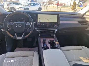 Lexus Seria-Rx Gen-Iv-2015