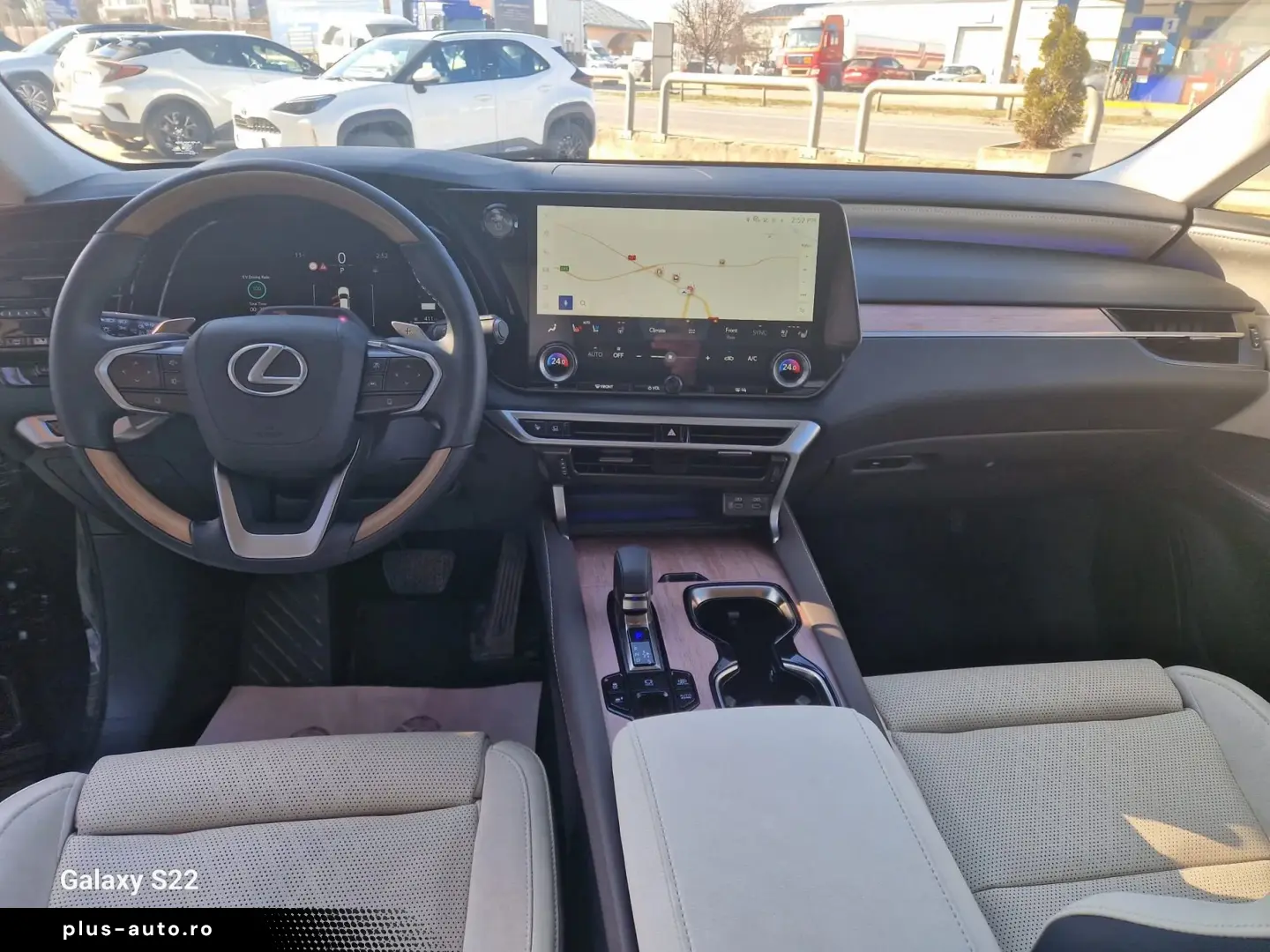 Lexus Seria-Rx Gen-Iv-2015