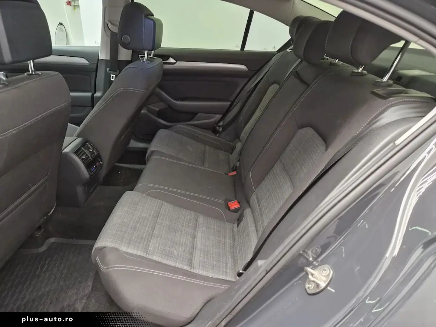 Volkswagen Passat Gen-B8-2014