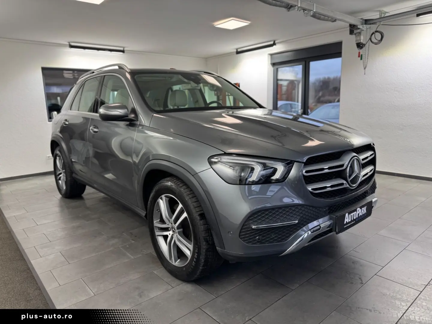 MERCEDES-BENZ GLE 350 d 4Matic Pano Leder AIRMATIC