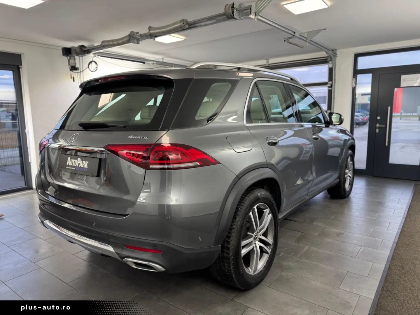 MERCEDES-BENZ GLE 350 d 4Matic Pano Leder AIRMATIC