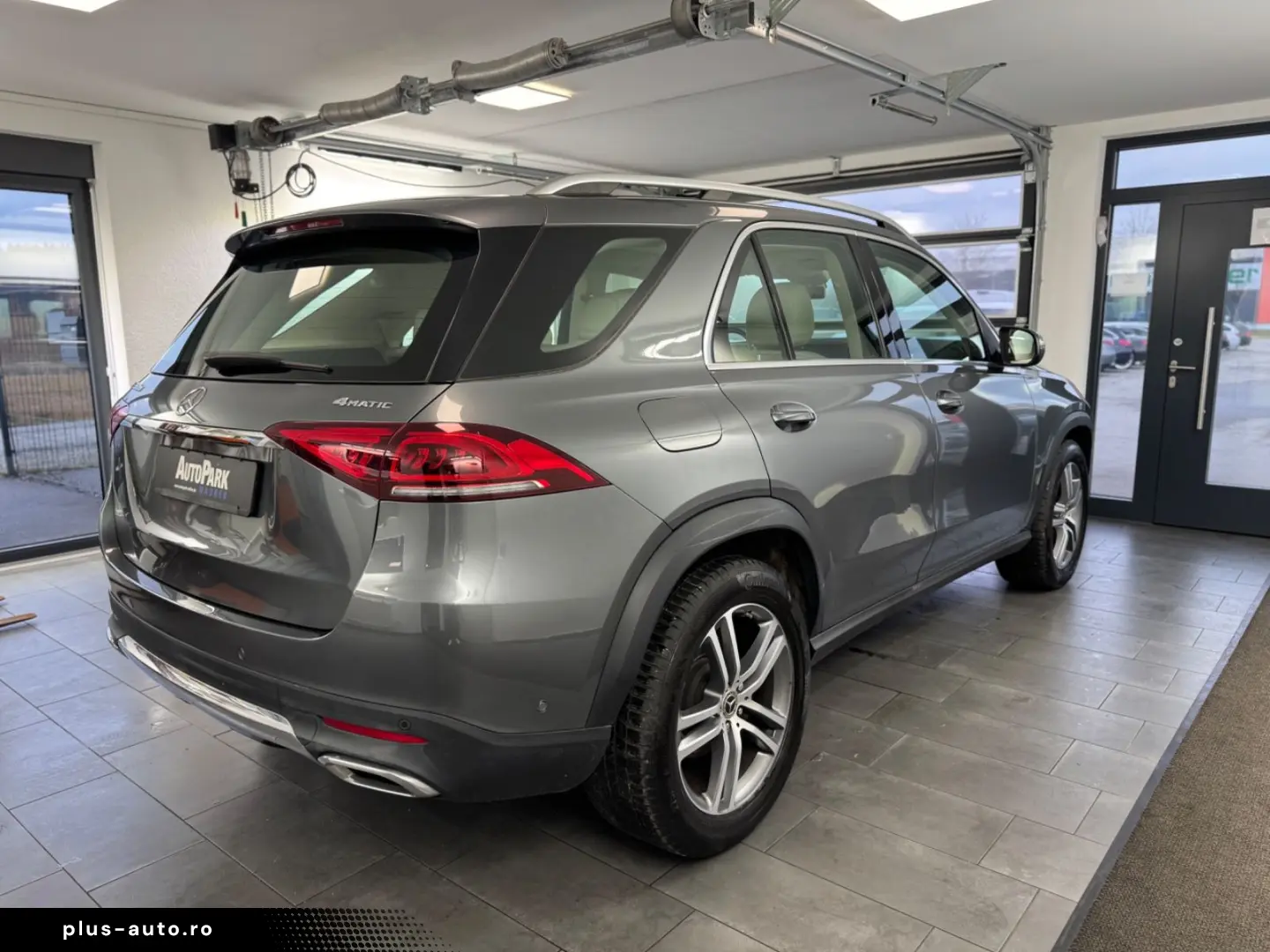 MERCEDES-BENZ GLE 350 d 4Matic Pano Leder AIRMATIC
