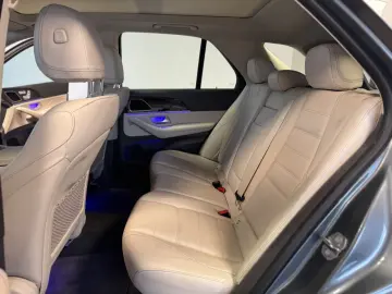 MERCEDES-BENZ GLE 350 d 4Matic Pano Leder AIRMATIC