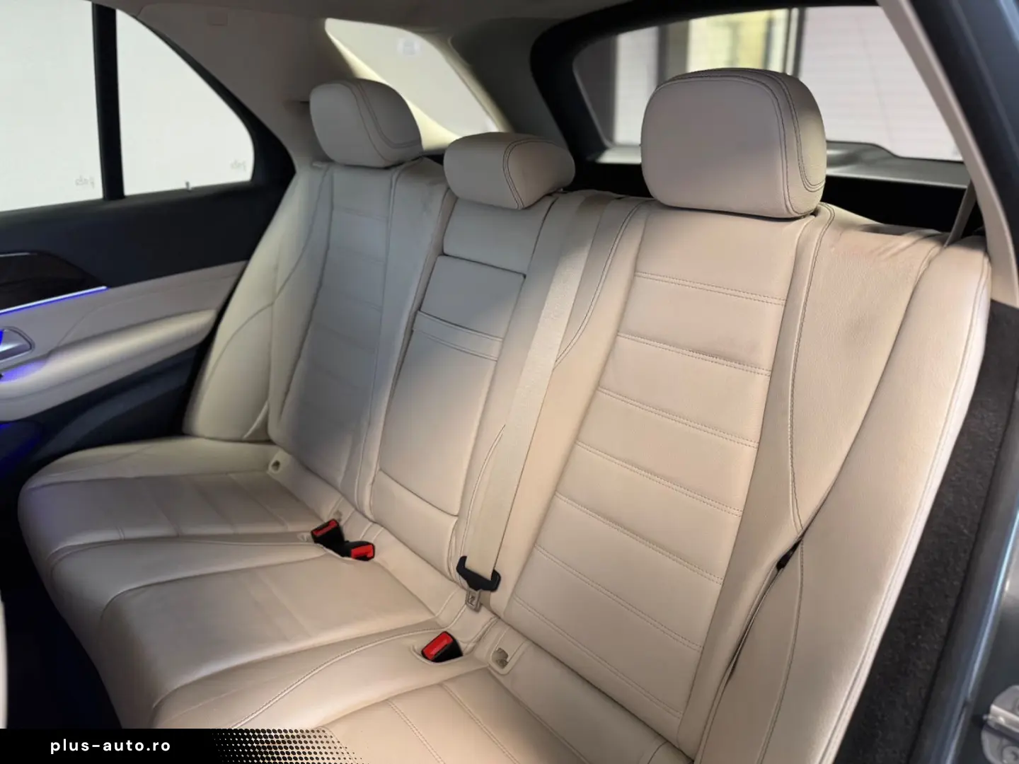 MERCEDES-BENZ GLE 350 d 4Matic Pano Leder AIRMATIC