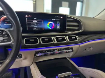 MERCEDES-BENZ GLE 350 d 4Matic Pano Leder AIRMATIC