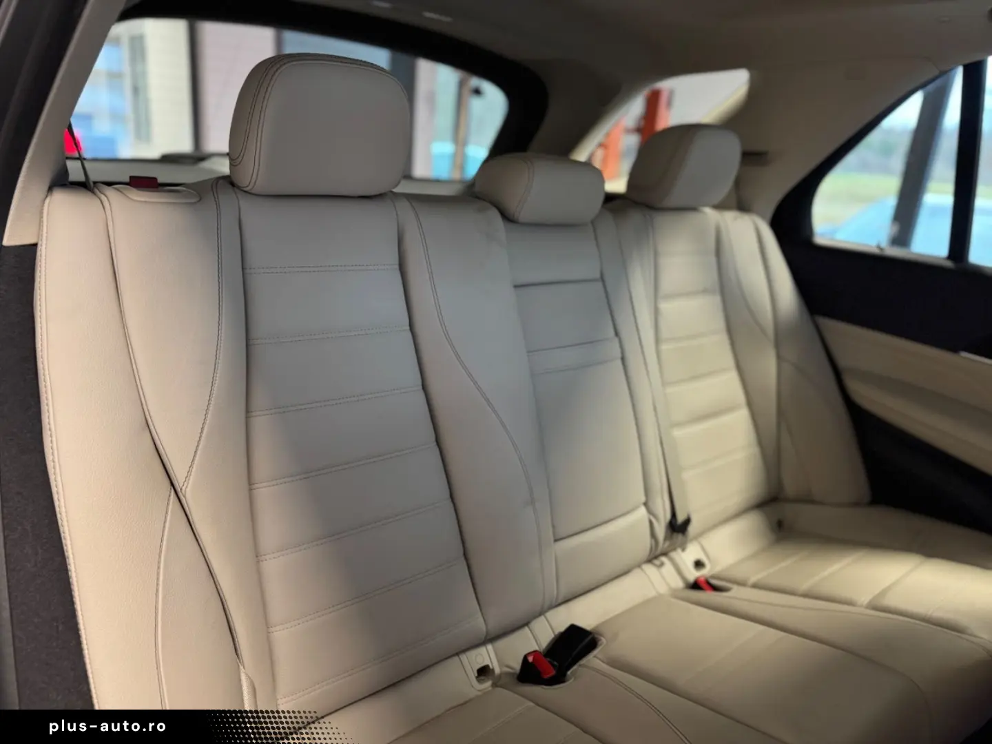 MERCEDES-BENZ GLE 350 d 4Matic Pano Leder AIRMATIC