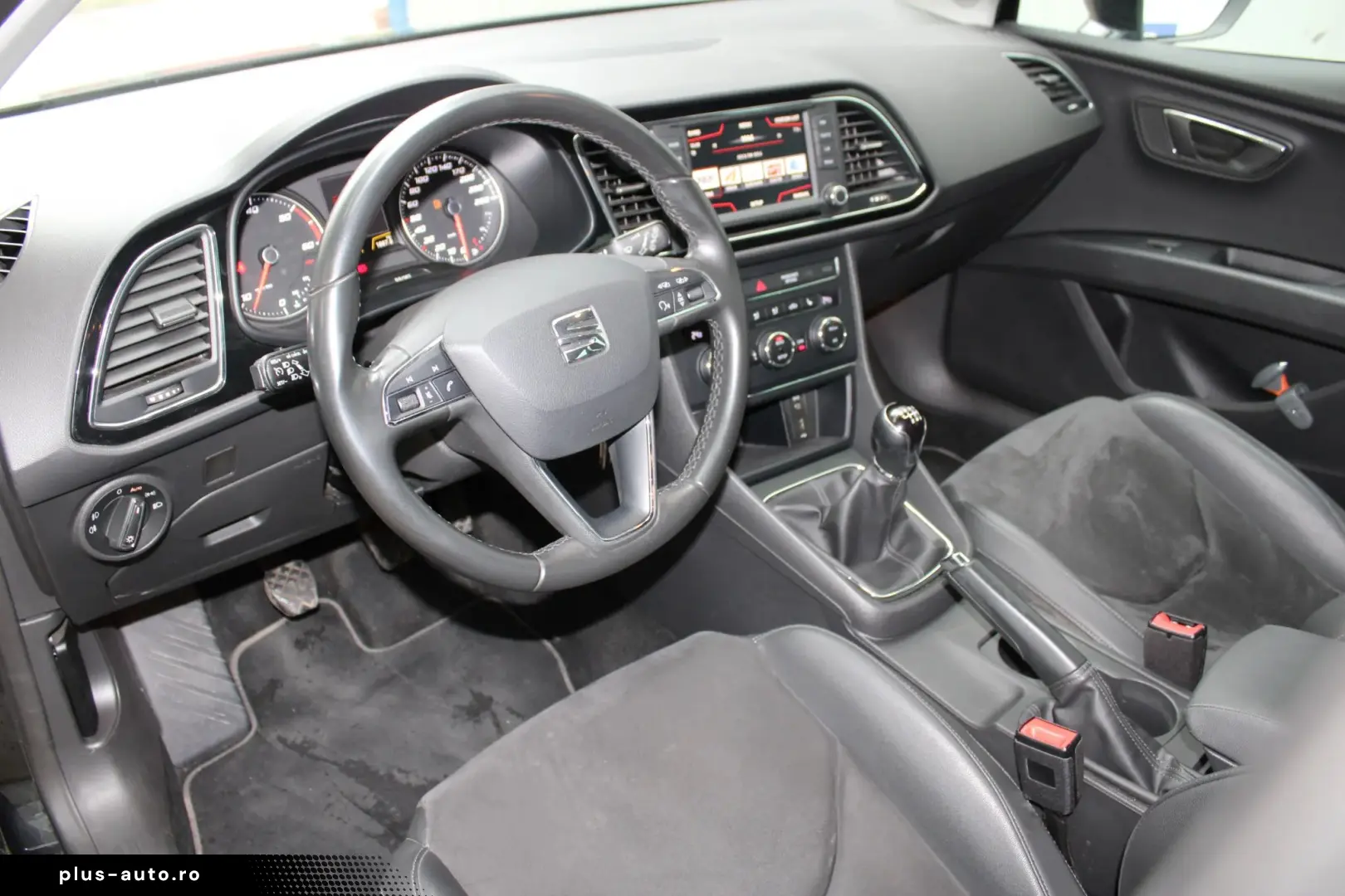 Seat Leon   1.6 TDI 110CP   Style   TVA Deductibil