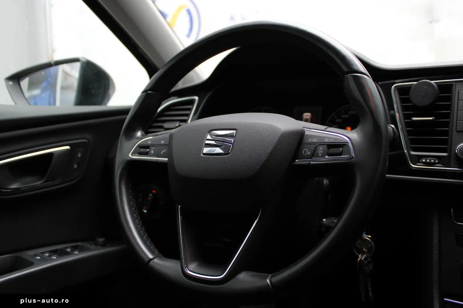 Seat Leon   1.6 TDI 110CP   Style   TVA Deductibil