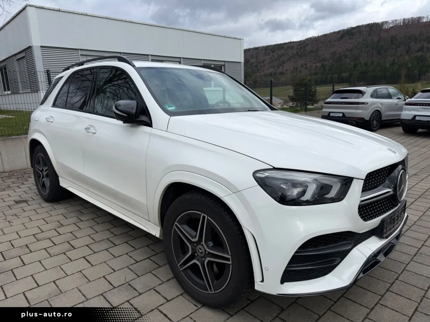 MERCEDES-BENZ GLE 350d 4Matic AMG Night Keyless AHK 1-Hand