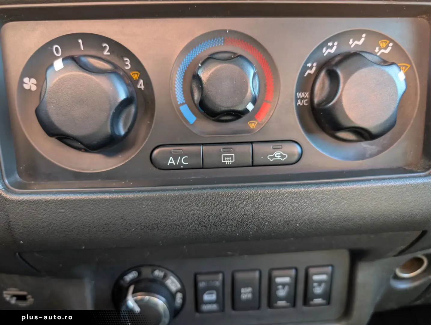 Nissan Navara   D40 2.5 dCi 144CP   4x4   2013   TVA Deducti