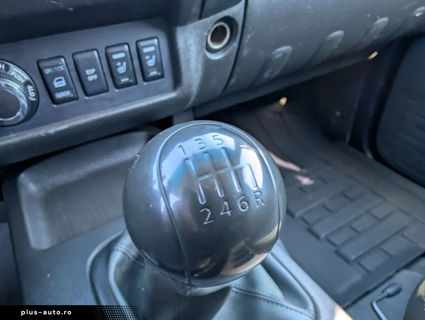 Nissan Navara   D40 2.5 dCi 144CP   4x4   2013   TVA Deducti