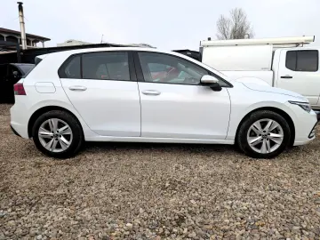 Volkswagen Golf VIII   1.5 TSI 130CP   2021   TVA Deductibil