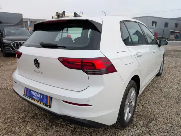 Volkswagen Golf VIII   1.5 TSI 130CP   2021   TVA Deductibil