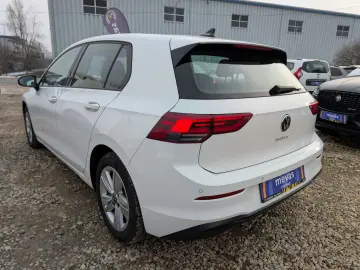 Volkswagen Golf VIII   1.5 TSI 130CP   2021   TVA Deductibil