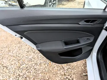 Volkswagen Golf VIII   1.5 TSI 130CP   2021   TVA Deductibil