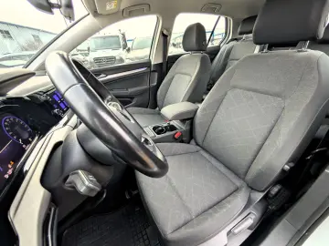 Volkswagen Golf VIII   1.5 TSI 130CP   2021   TVA Deductibil