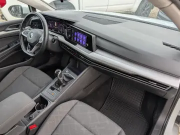 Volkswagen Golf VIII   1.5 TSI 130CP   2021   TVA Deductibil