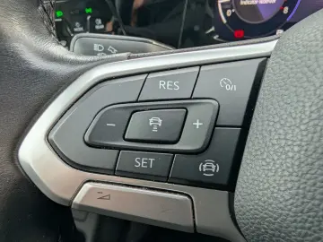 Volkswagen Golf VIII   1.5 TSI 130CP   2021   TVA Deductibil