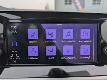 Volkswagen Golf VIII   1.5 TSI 130CP   2021   TVA Deductibil