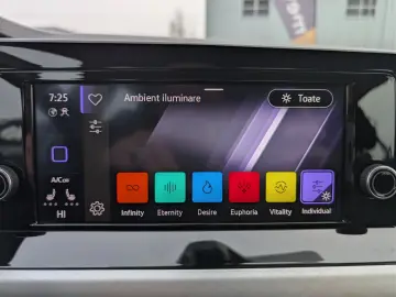 Volkswagen Golf VIII   1.5 TSI 130CP   2021   TVA Deductibil