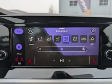 Volkswagen Golf VIII   1.5 TSI 130CP   2021   TVA Deductibil