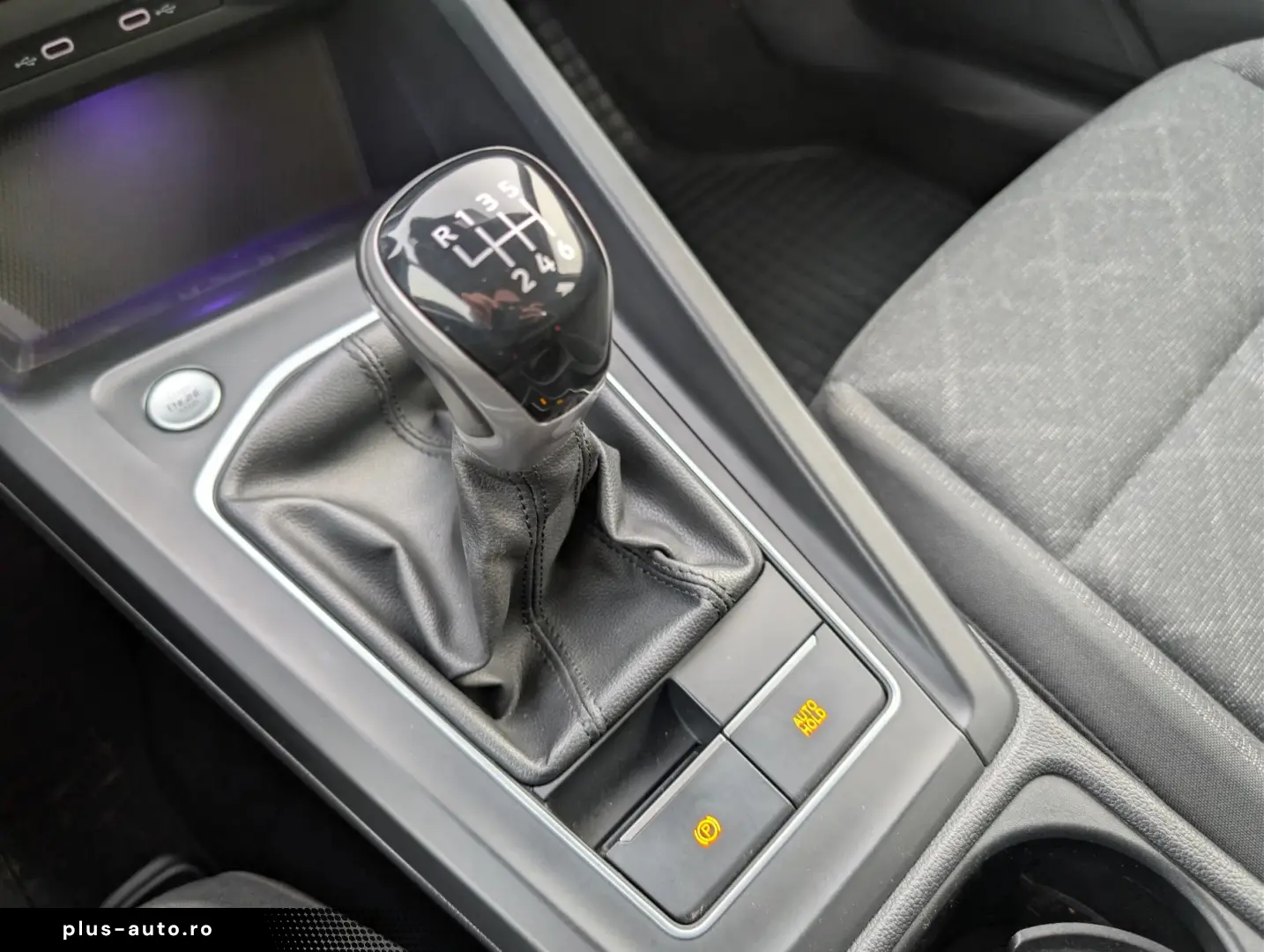 Volkswagen Golf VIII   1.5 TSI 130CP   2021   TVA Deductibil