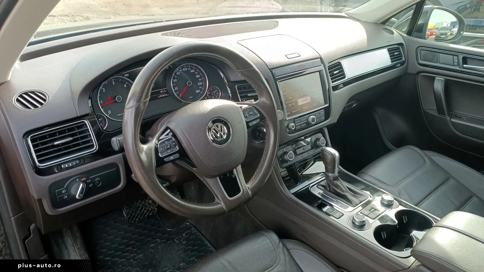 Volkswagen Touareg   3.0 V6 TDI 262CP   4x4   Perne   2018