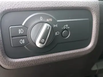 Volkswagen Touareg   3.0 V6 TDI 262CP   4x4   Perne   2018