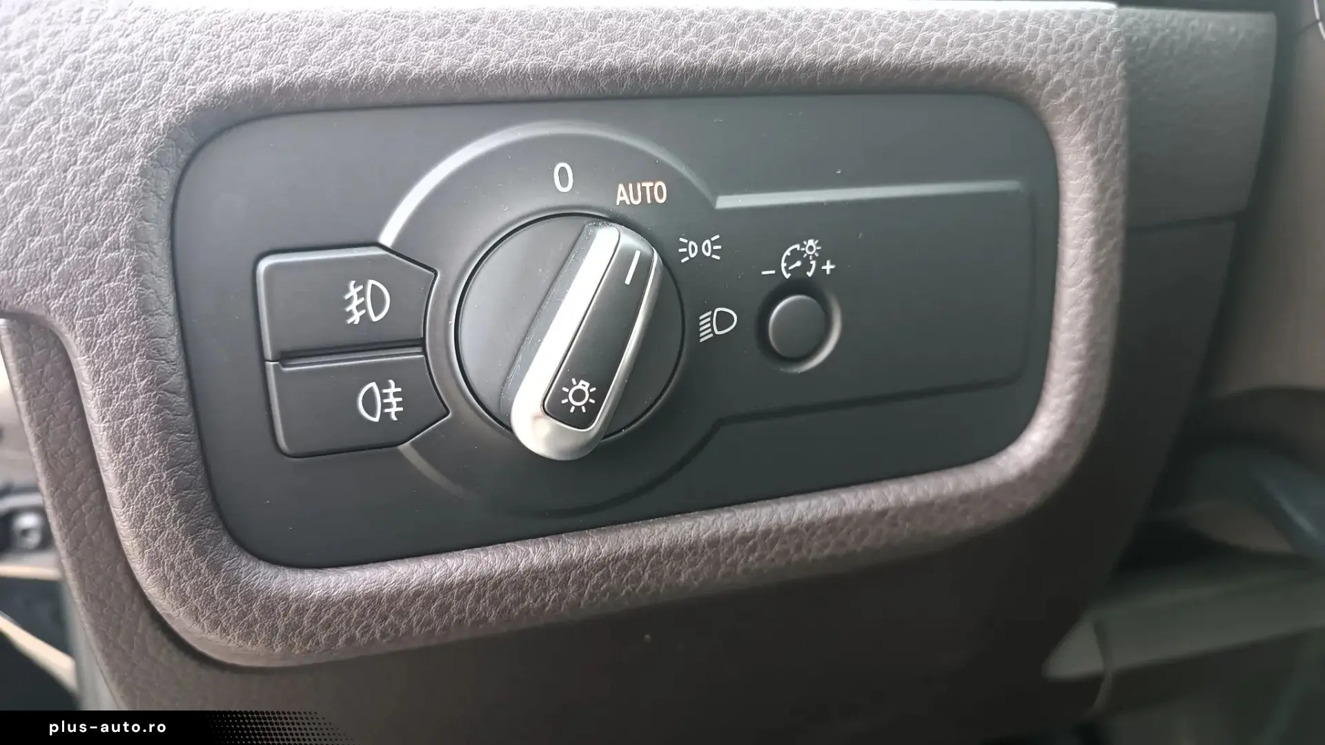 Volkswagen Touareg   3.0 V6 TDI 262CP   4x4   Perne   2018