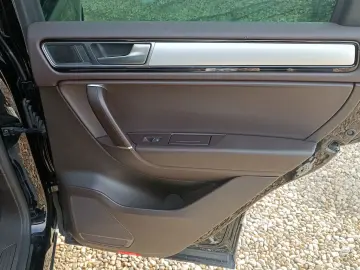 Volkswagen Touareg   3.0 V6 TDI 262CP   4x4   Perne   2018